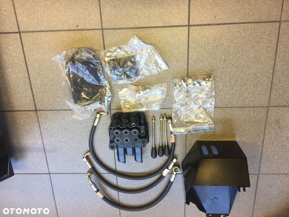 ISEKI kubota zestaw hydrauliczny wąż rozdzielacz - 2