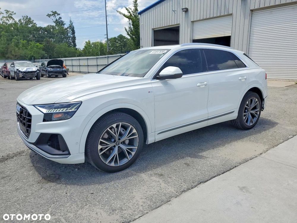 Audi Q8 - 1