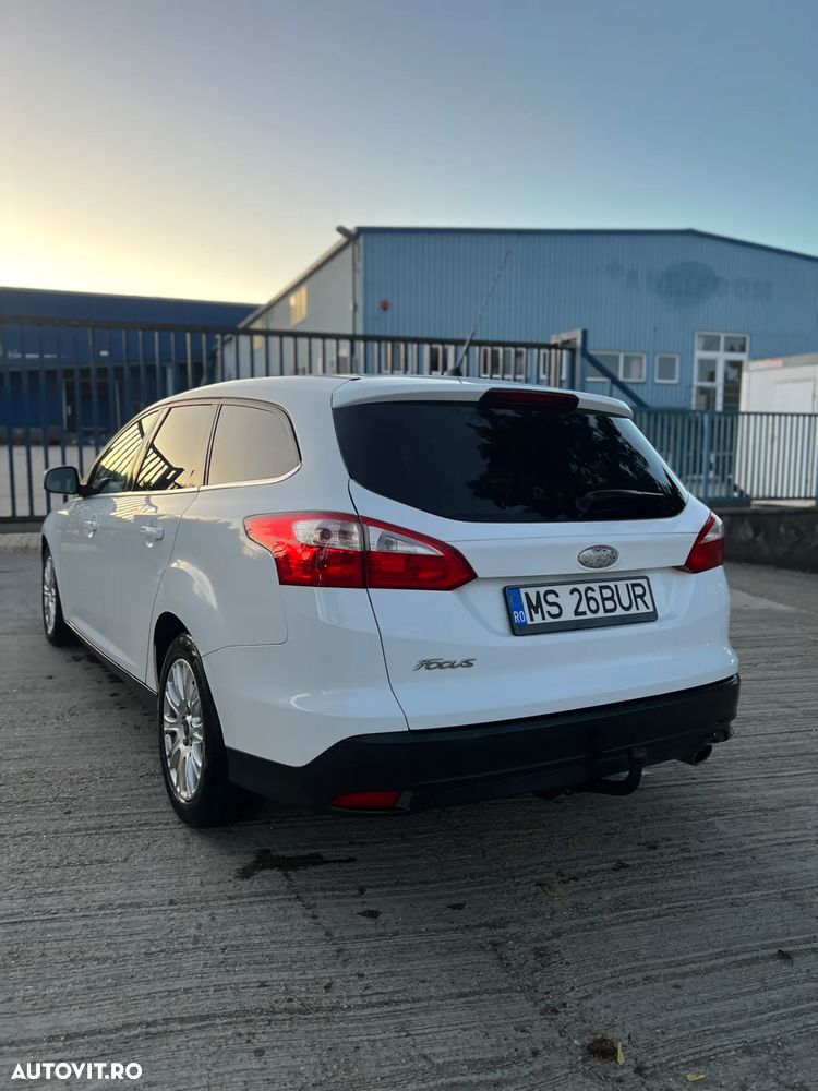 Ford Focus 2.0 TDCI DPF Titanium - 6