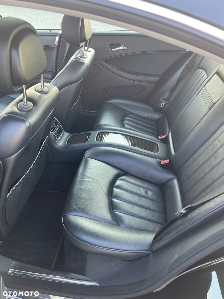 Mercedes-Benz CLS - 16