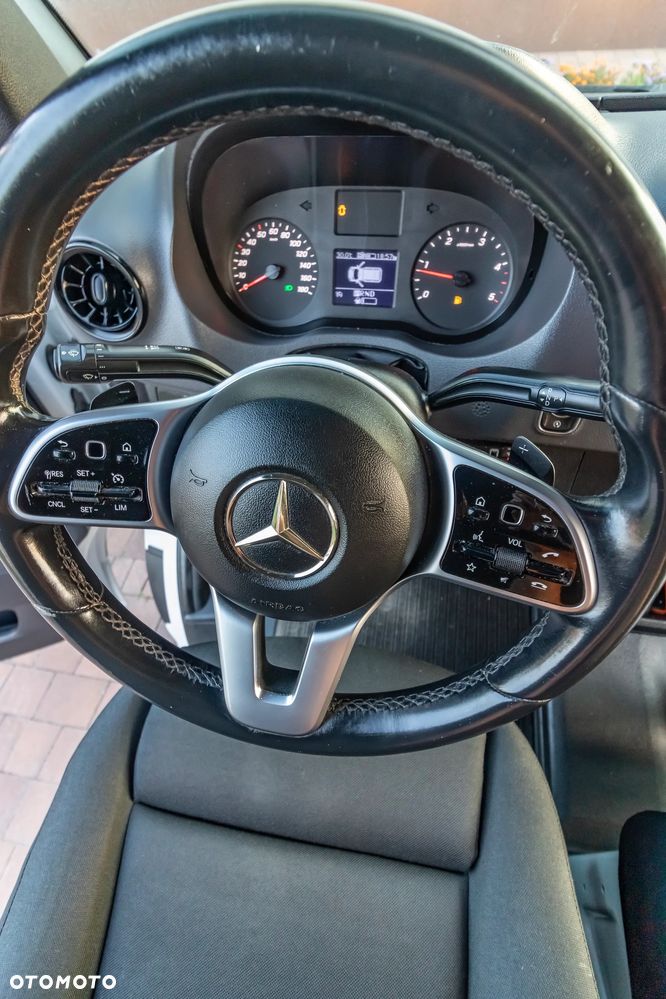 Mercedes-Benz Sprinter 516 - 30