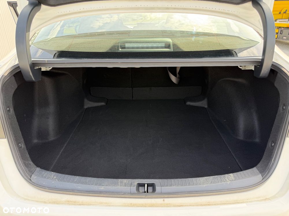 Toyota Corolla 1.8 Hybrid Comfort - 31