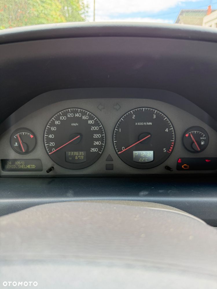 Volvo S60 ver-2-4d5-rubin - 26