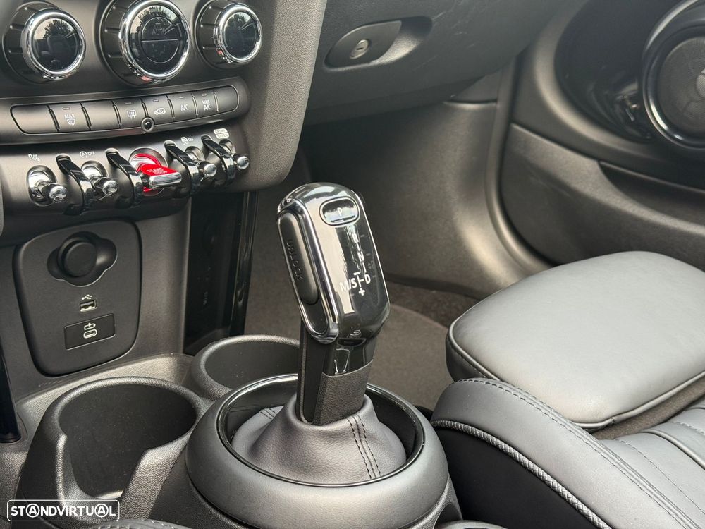 MINI Cabrio John Cooper Works Plus Auto Desportiva - 41