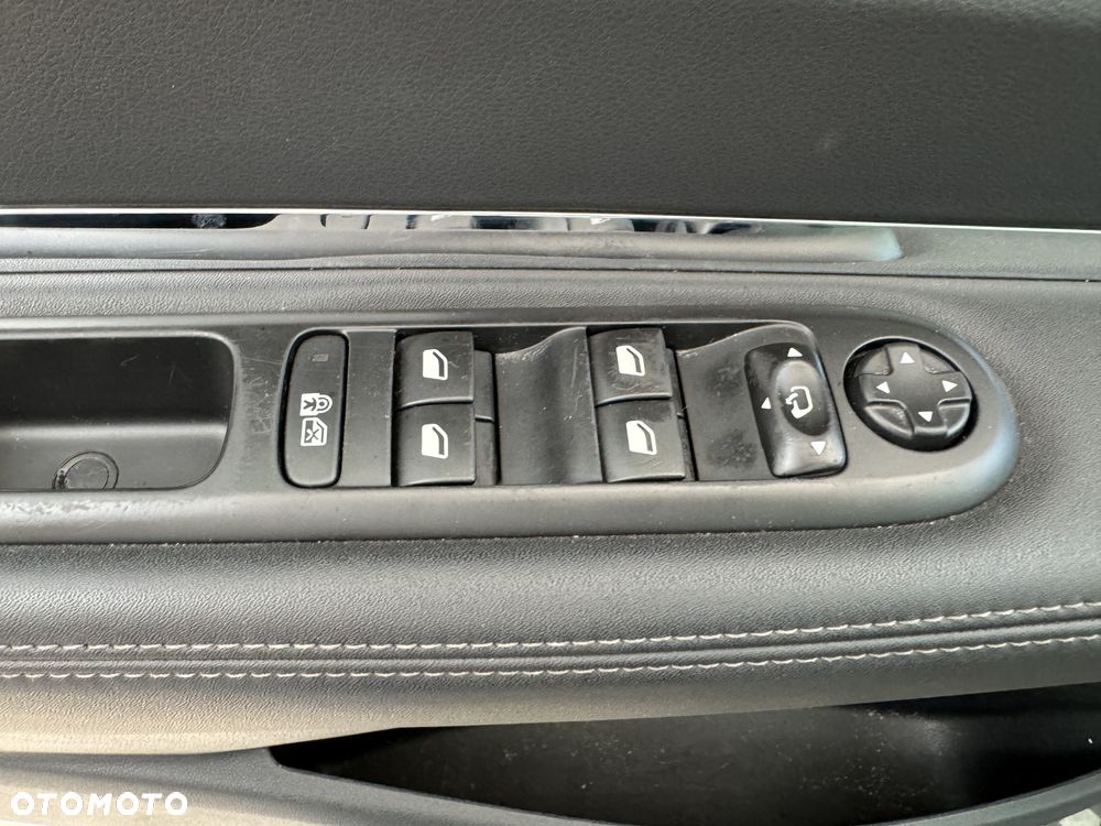 Peugeot 3008 1.6 HDi Style - 15