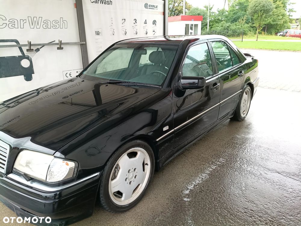 Mercedes-Benz Klasa C 36 AMG - 16