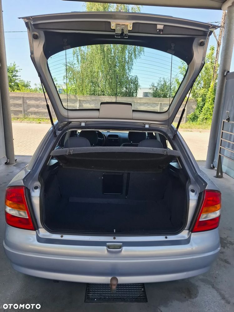 Opel Astra - 8