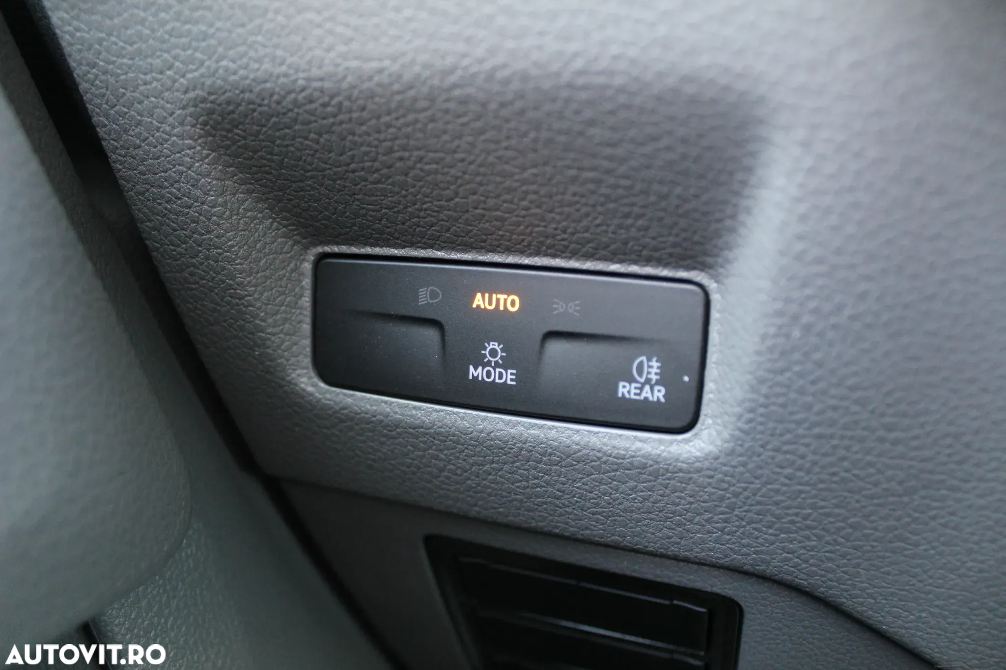 Volkswagen Crafter 5.0 CD Bena L4 dRWD 120kW - 20
