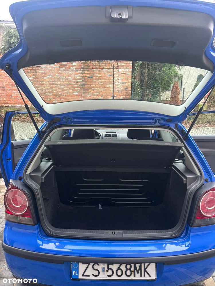Volkswagen Polo - 12