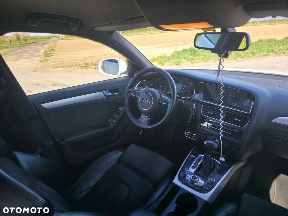 Audi A4 Limousine 2.0 TDI DPF clean diesel multitronic S line Sportpaket - 31