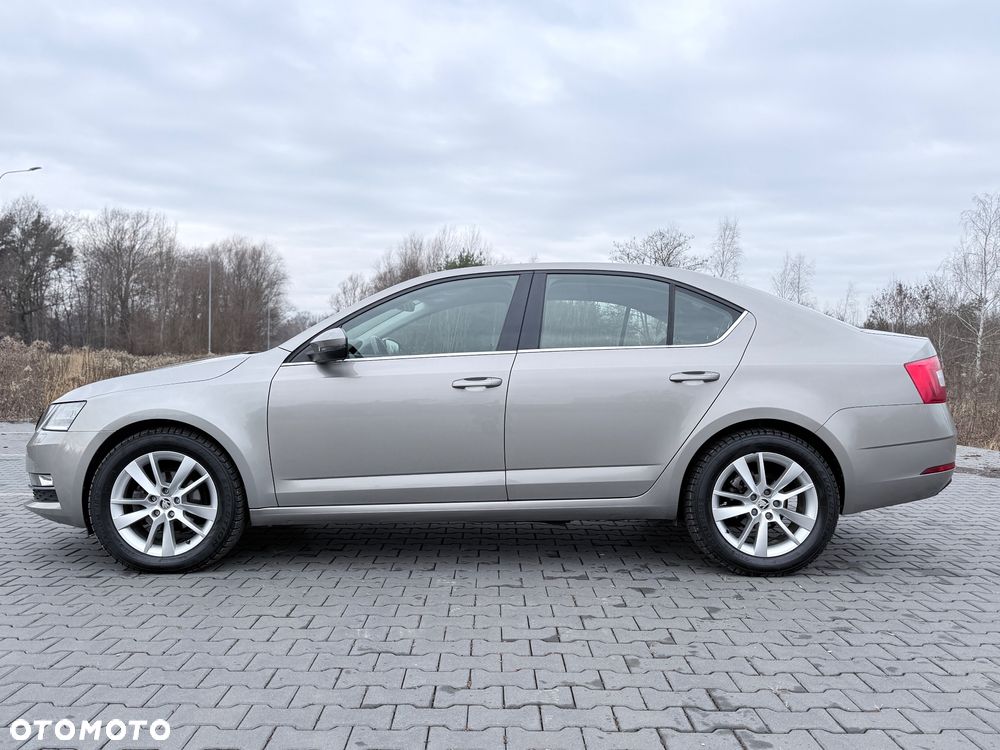 Skoda Octavia 1.6 TDI SCR Style DSG - 6