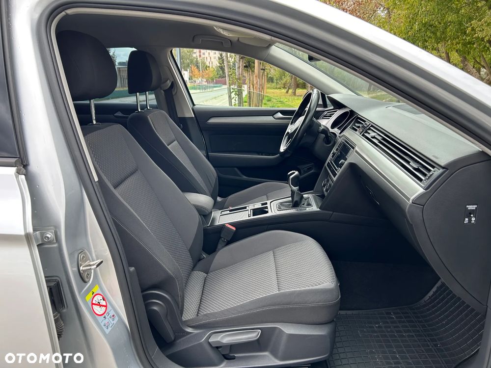 Volkswagen Passat 1.5 TSI EVO Essence - 16