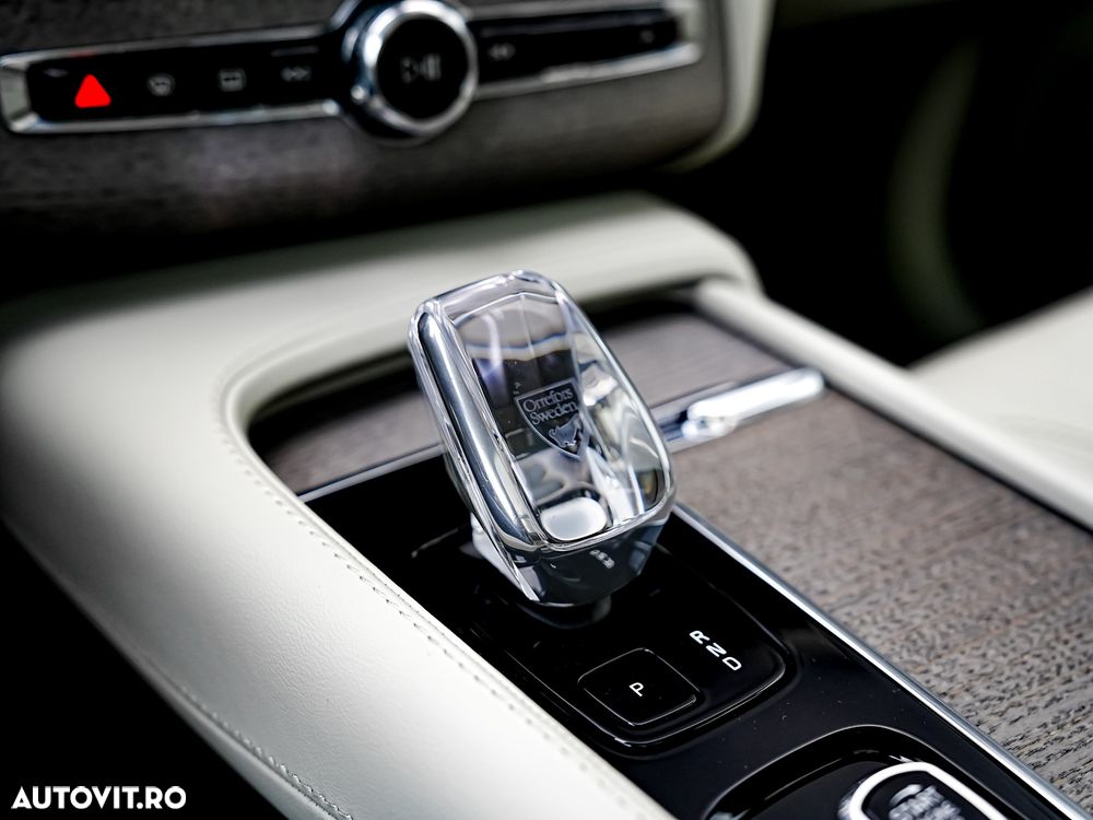 Volvo XC 90 T8 AWD Recharge Ultimate Dark - 39