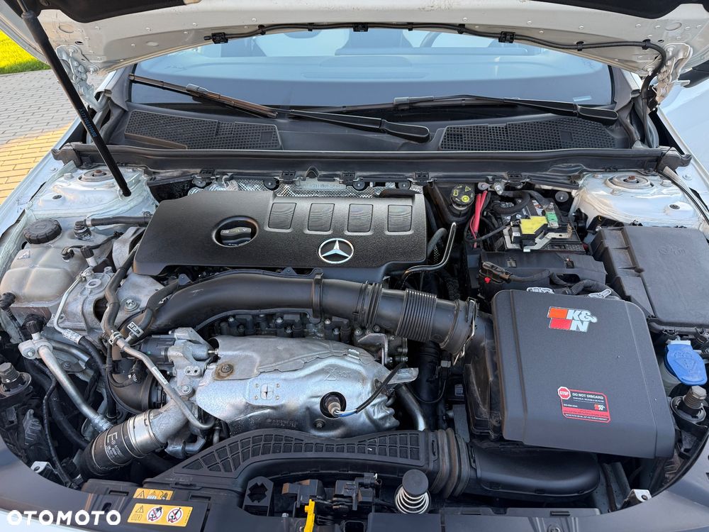 Mercedes-Benz CLA 250 4Matic 7G-DCT AMG Line - 14
