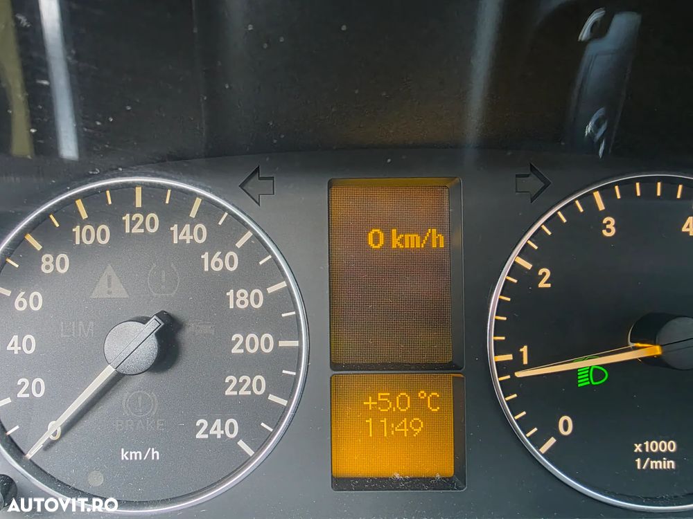 Mercedes-Benz A 160 BlueEFFICIENCY Elegance - 25