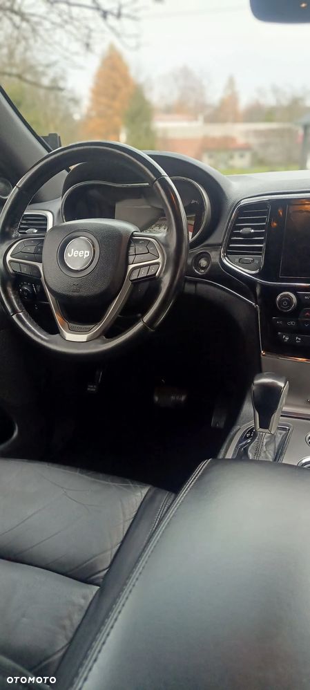 Jeep Grand Cherokee - 4