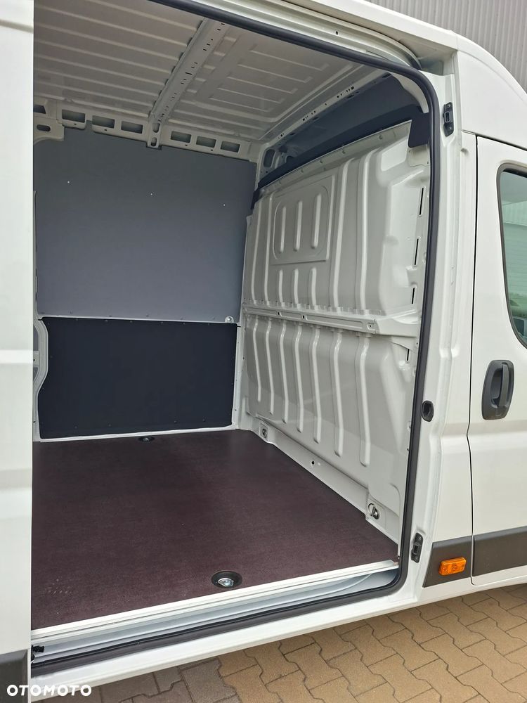 Toyota Proace Max - 16