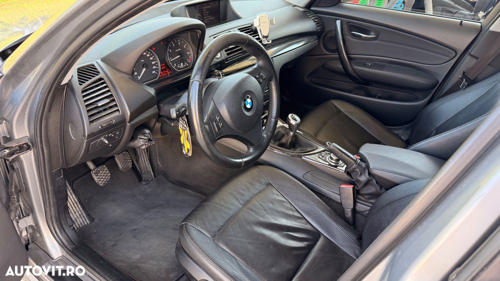 BMW Seria 1 116i - 16