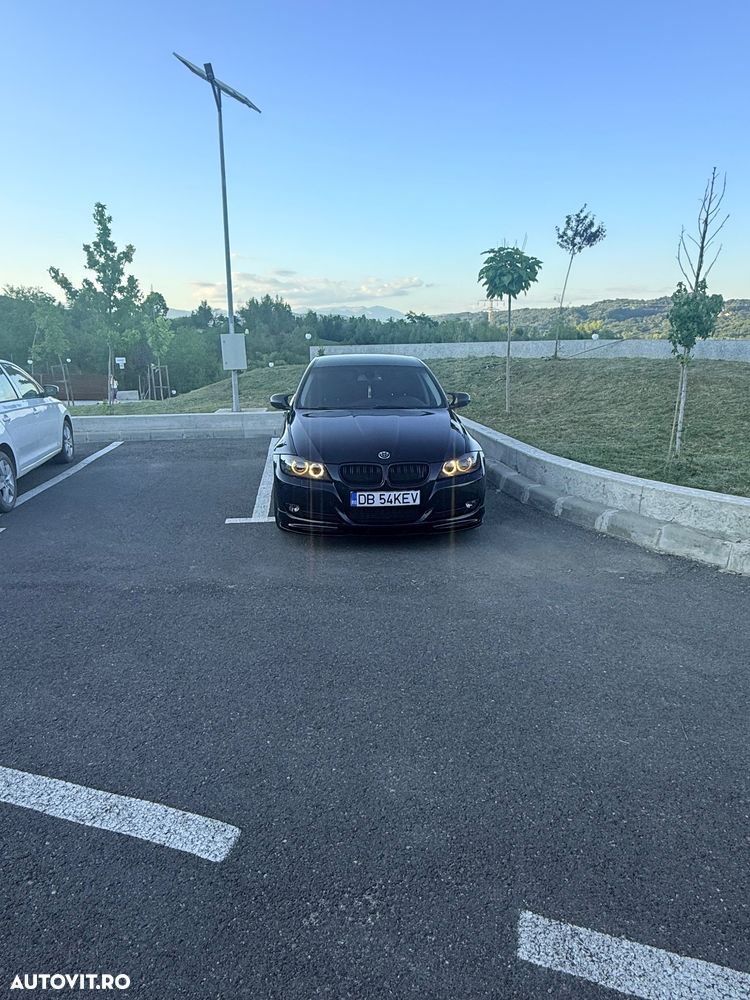 BMW Seria 3 320d - 6