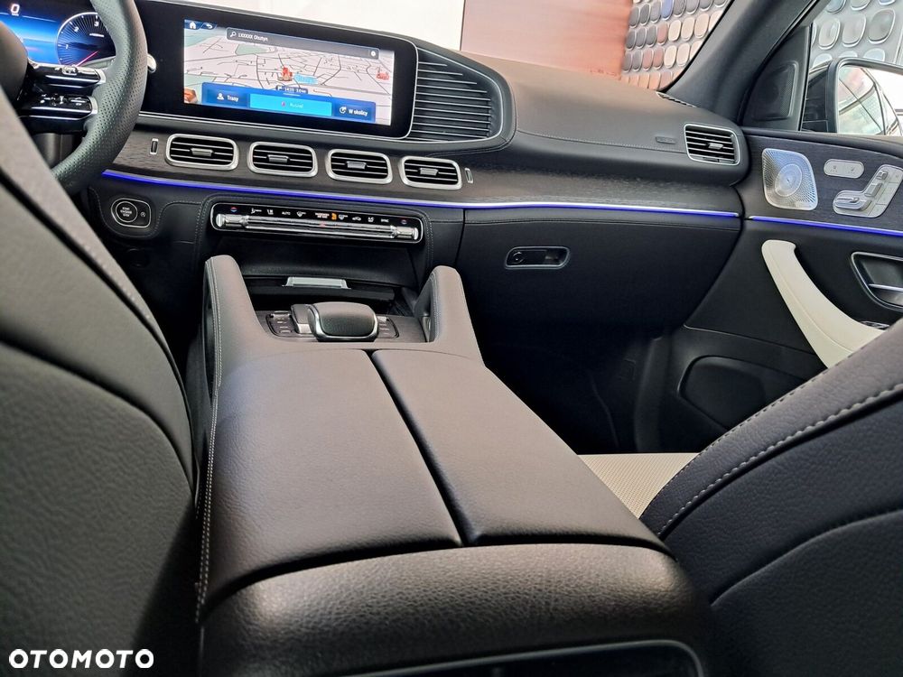 Mercedes-Benz GLE - 38