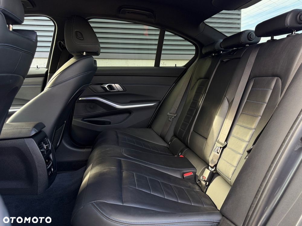 BMW Seria 3 - 13