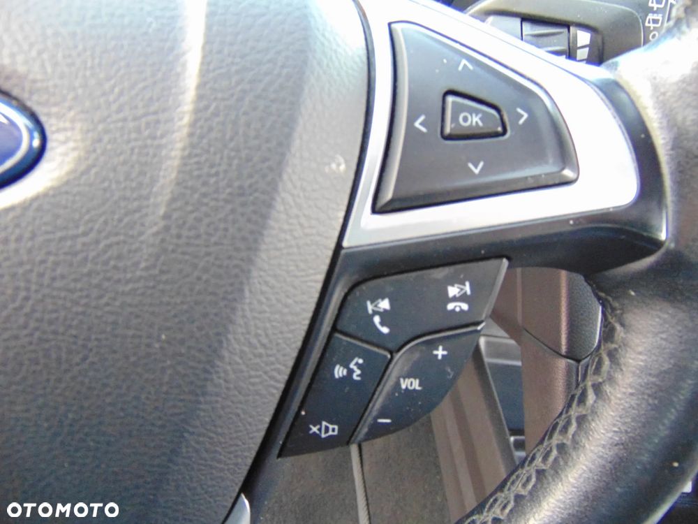 Ford Mondeo - 25