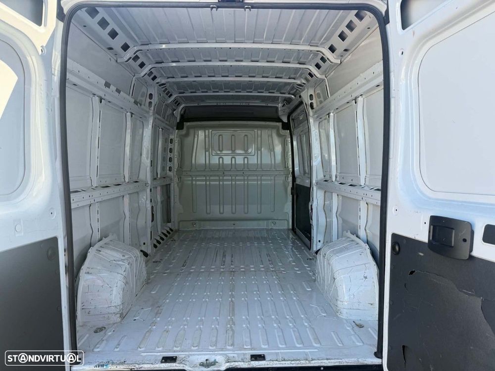 Peugeot Boxer 2.2 BlueHDi 333 L3H2 Premium - 18