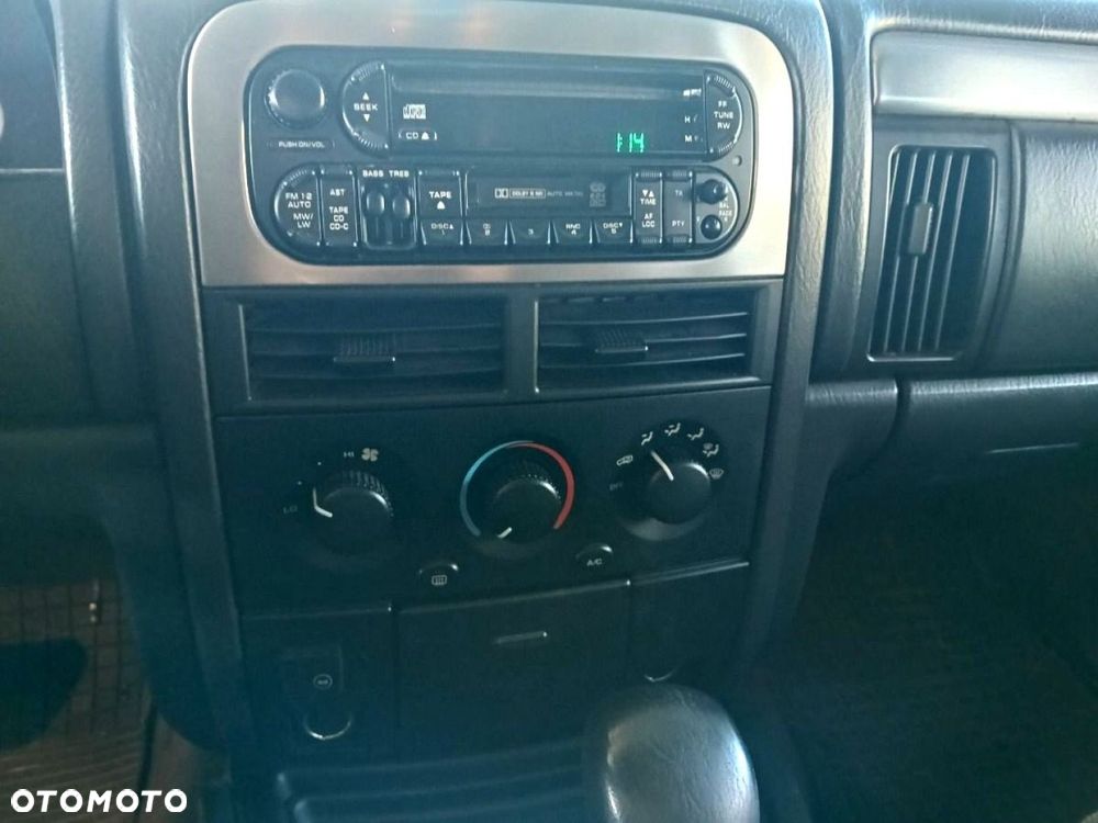 Jeep Grand Cherokee - 8