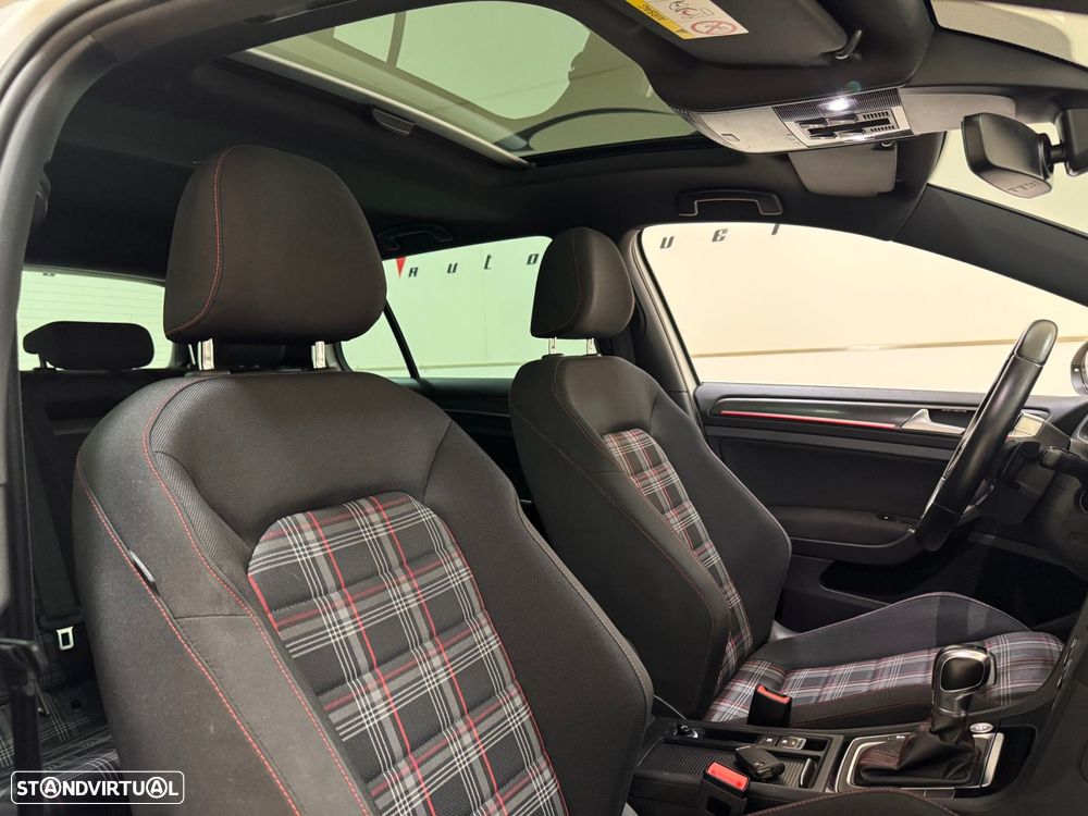 VW Golf 2.0 TSi GTi DSG Performance - 47