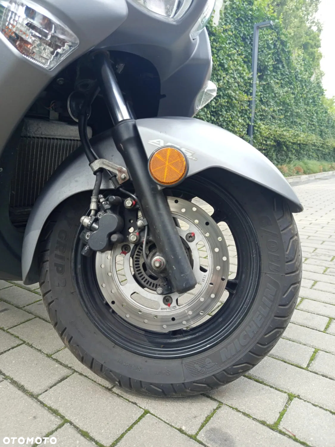 Suzuki Burgman - 3