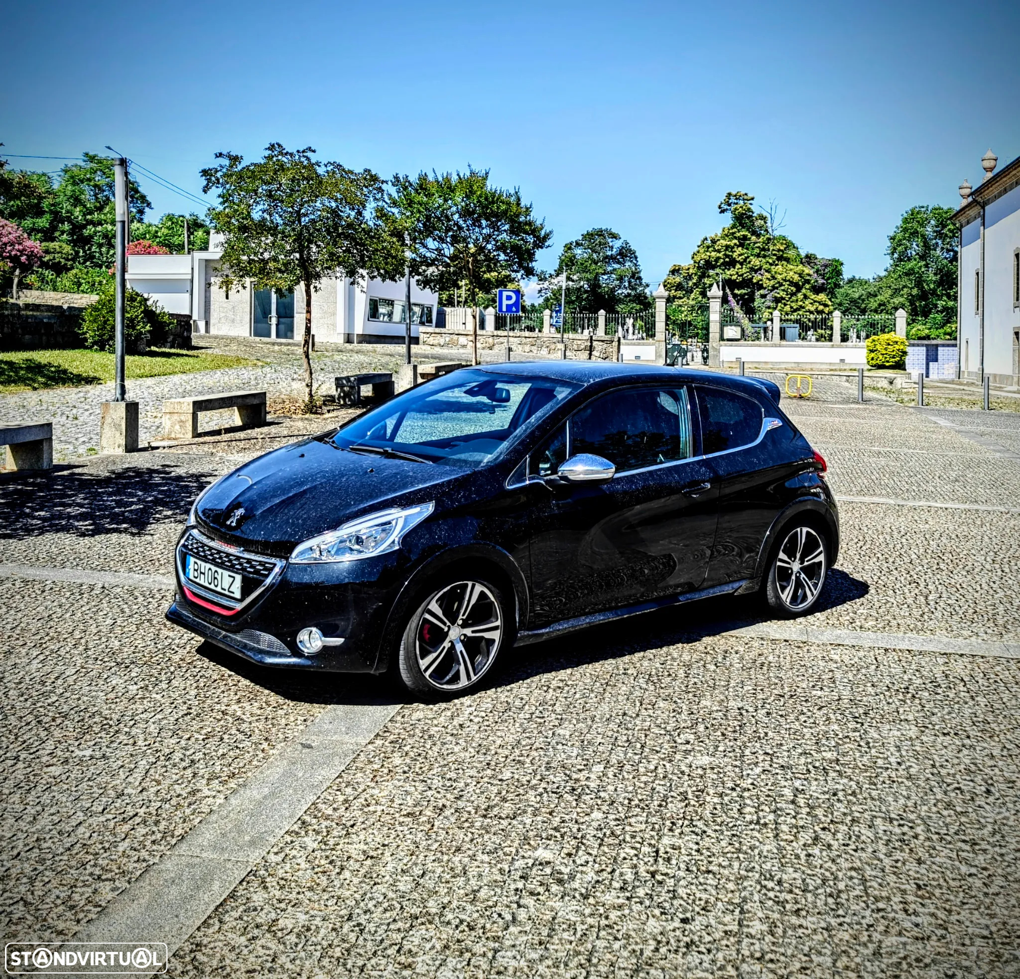 Peugeot 208 GTI 200 THP - 26