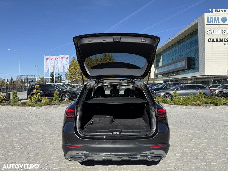 Mercedes-Benz GLC 300 e 4MATIC - 30