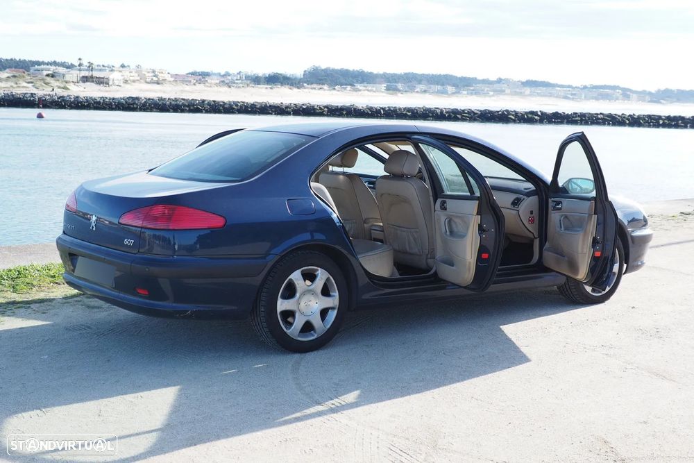 Peugeot 607 - 13