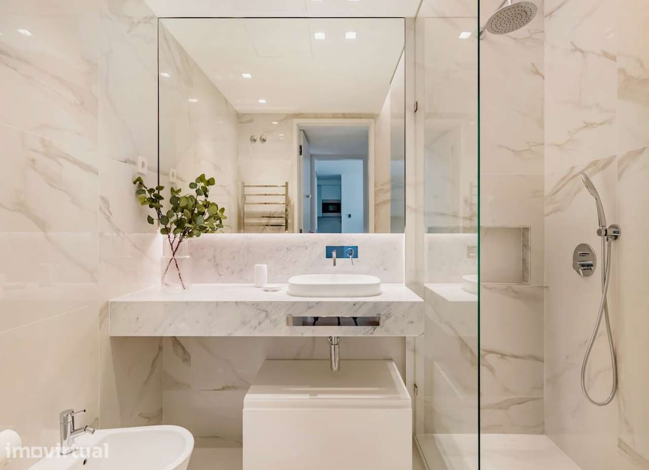 Apartamento T1 com varanda em Avenidas Novas - Grande imagem: 2/17