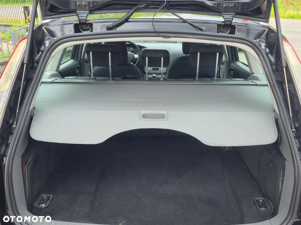 Ford Focus 1.8 Titanium - 18
