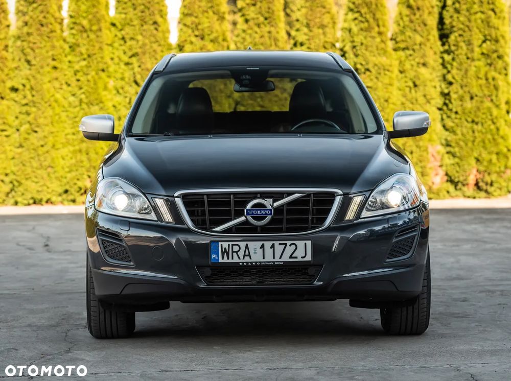 Volvo XC 60 2.4D AWD Momentum - 4
