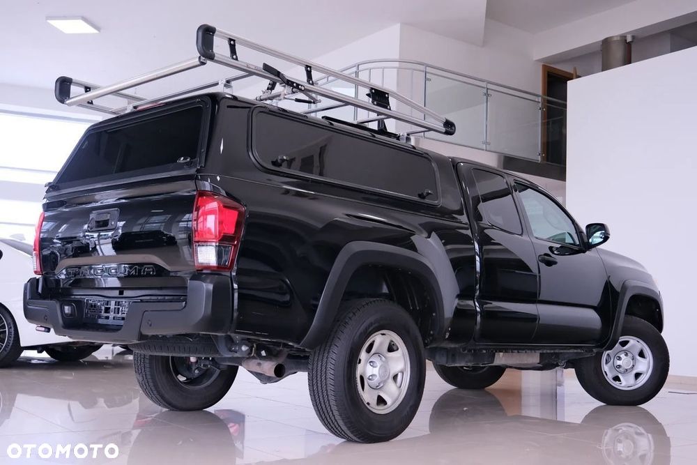 Toyota Tacoma - 23