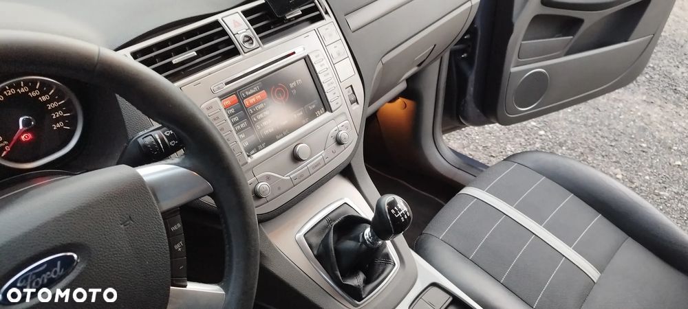 Ford Kuga 2.0 TDCi 4WD Trend - 33