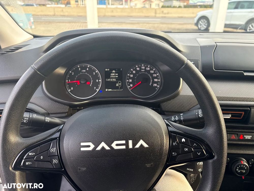 Dacia Sandero ECO-G 100 MT5 Expression - 11