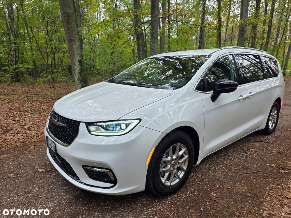 Chrysler Pacifica 2024 photo 2