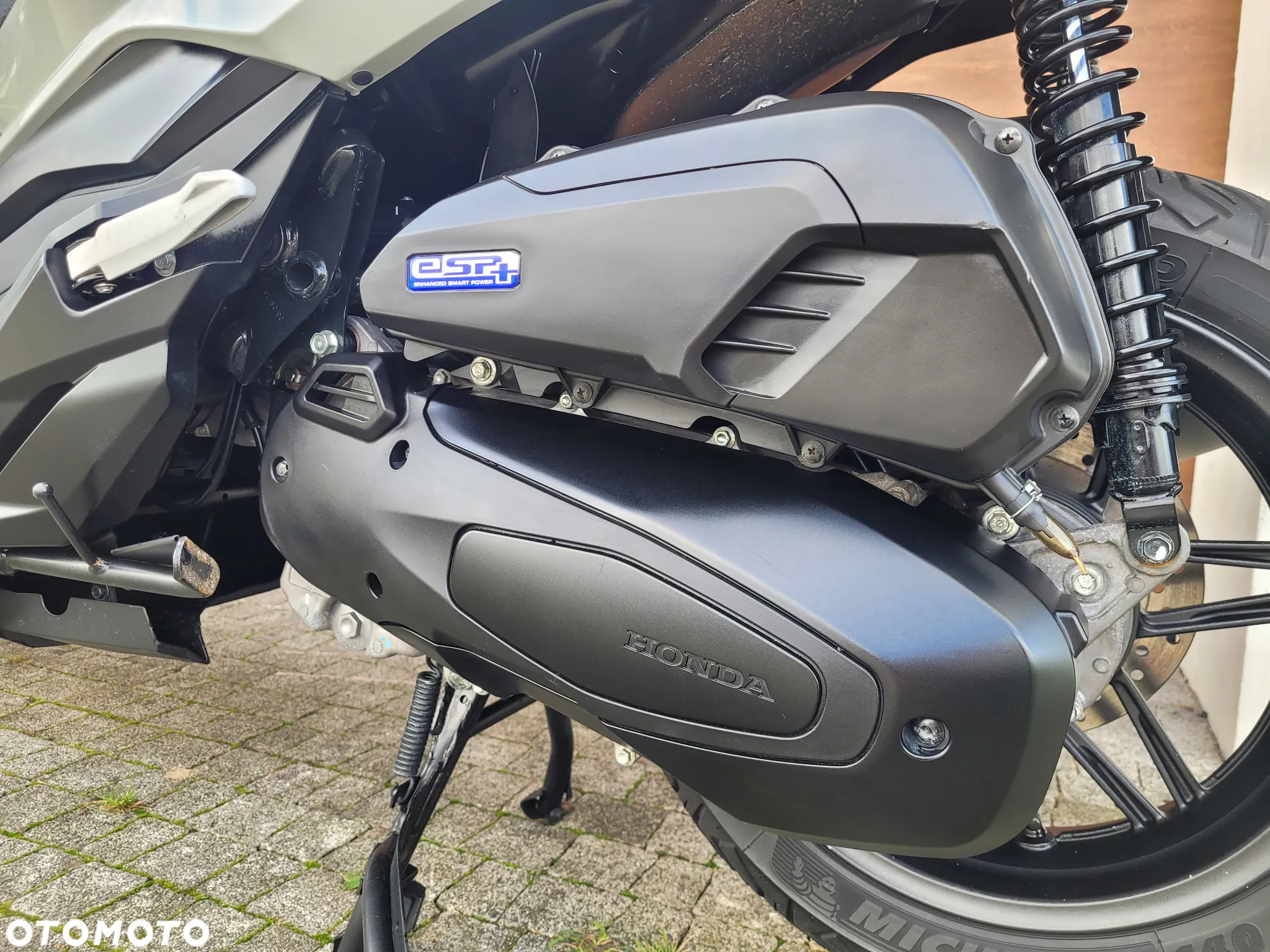 Honda NSS - 18