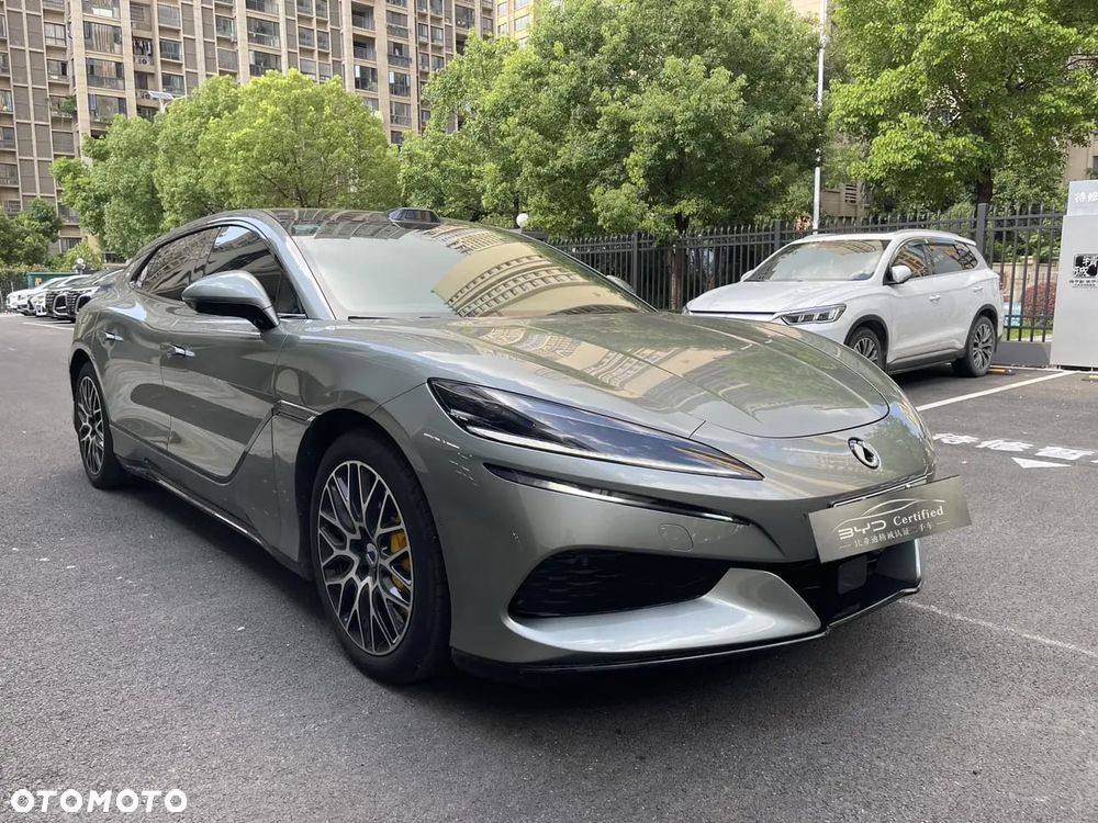 Denza Z9 GT - 2
