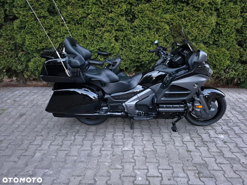 Honda GL - 10