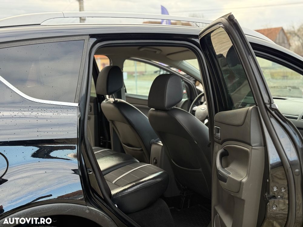 Ford Kuga 2.0 TDCi 4WD Powershift Titanium - 7