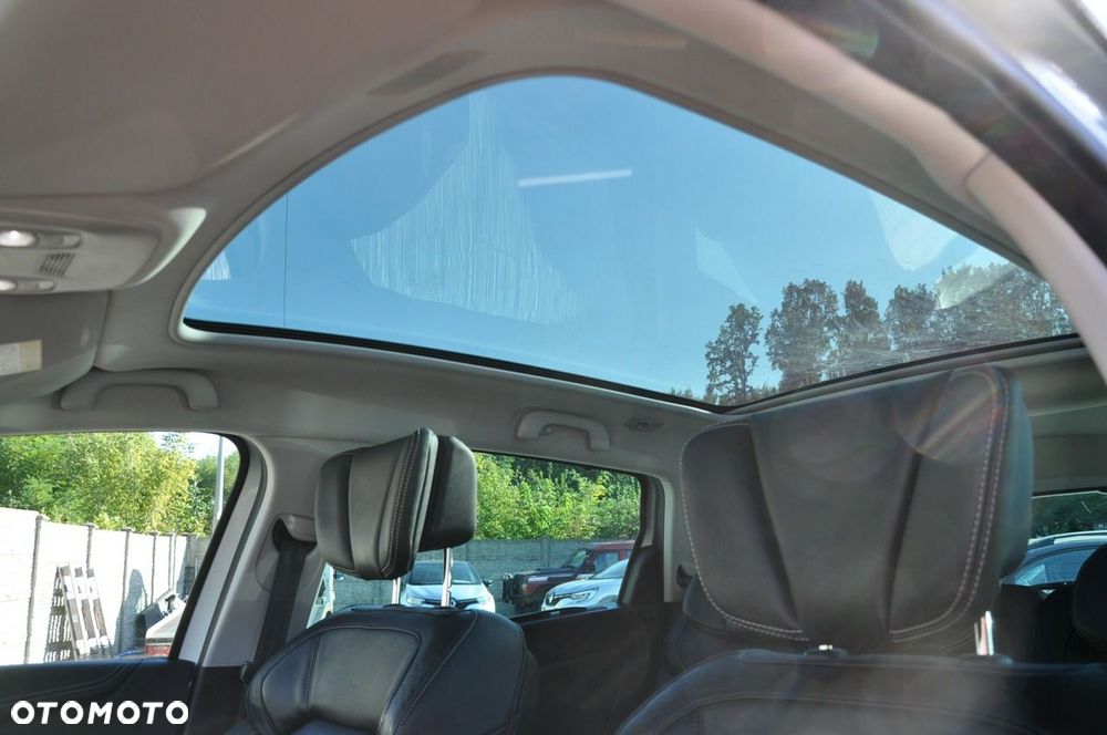Renault Grand Scenic - 21