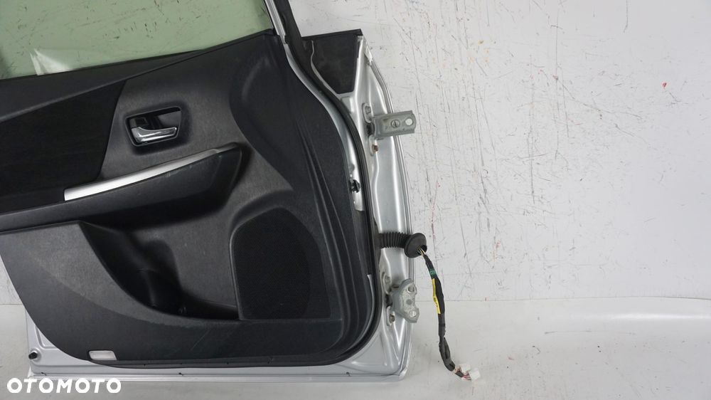 DRZWI LEWY PRZÓD LEWE PRZEDNIE TOYOTA PRIUS+ LIFT PRIUS + PLUS 15-18 1F7 - 11