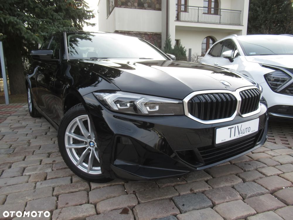 BMW Seria 3 318i - 1