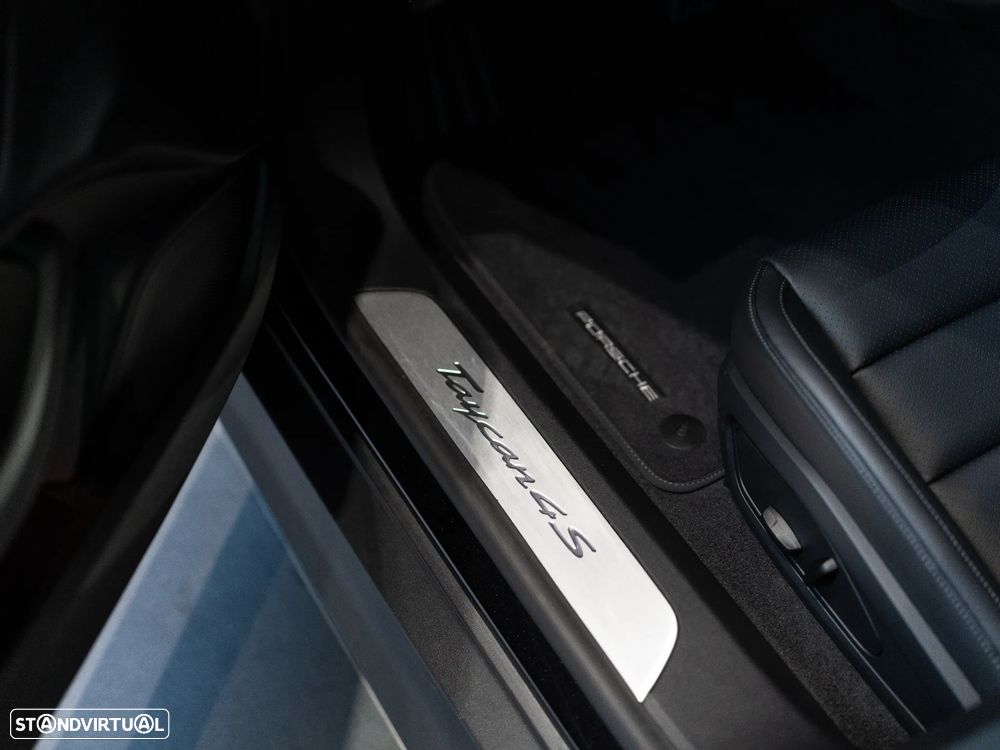 Porsche Taycan 4S Bateria Performance Plus - 38