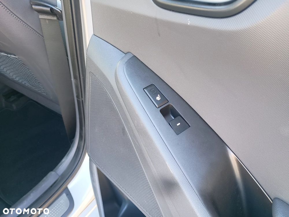 Hyundai IONIQ 1.6 GDI Premium - 11