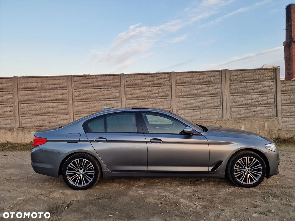 BMW Seria 5 530e iPerformance Sport Line sport - 4